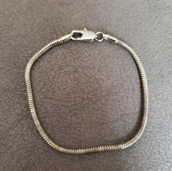 Sterling Silver Snake Chain Charm Bracelet w/ lobster Clasp Pandora Like - Picture 2 of 2